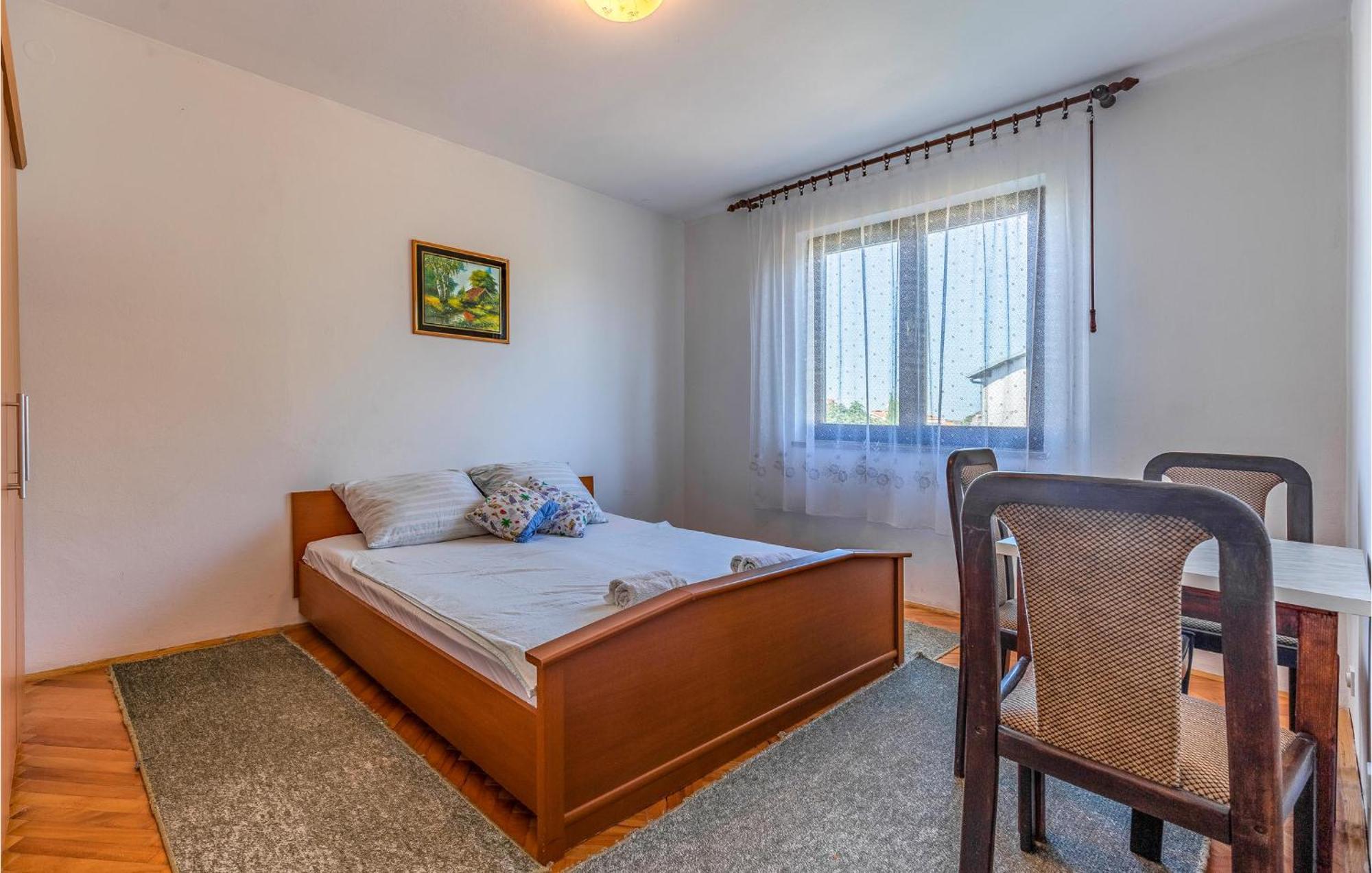 Awesome Apartment In Medulin With Kitchen Bagian luar foto